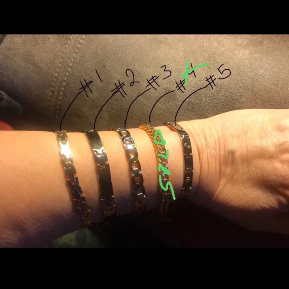 Bracelet Gold Plated Unisex Fine Polish comes with a free gift box